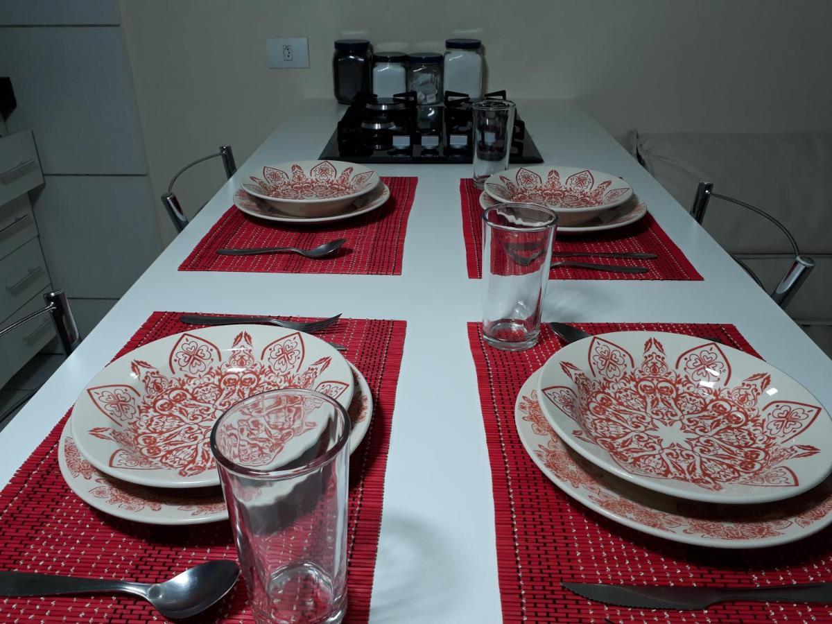 Apartamento Central Proximo A Rodoviaria E Faculdades 쿠리치바 외부 사진