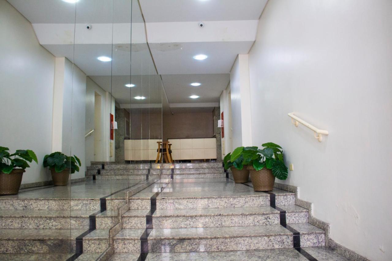 Apartamento Central Proximo A Rodoviaria E Faculdades 쿠리치바 외부 사진