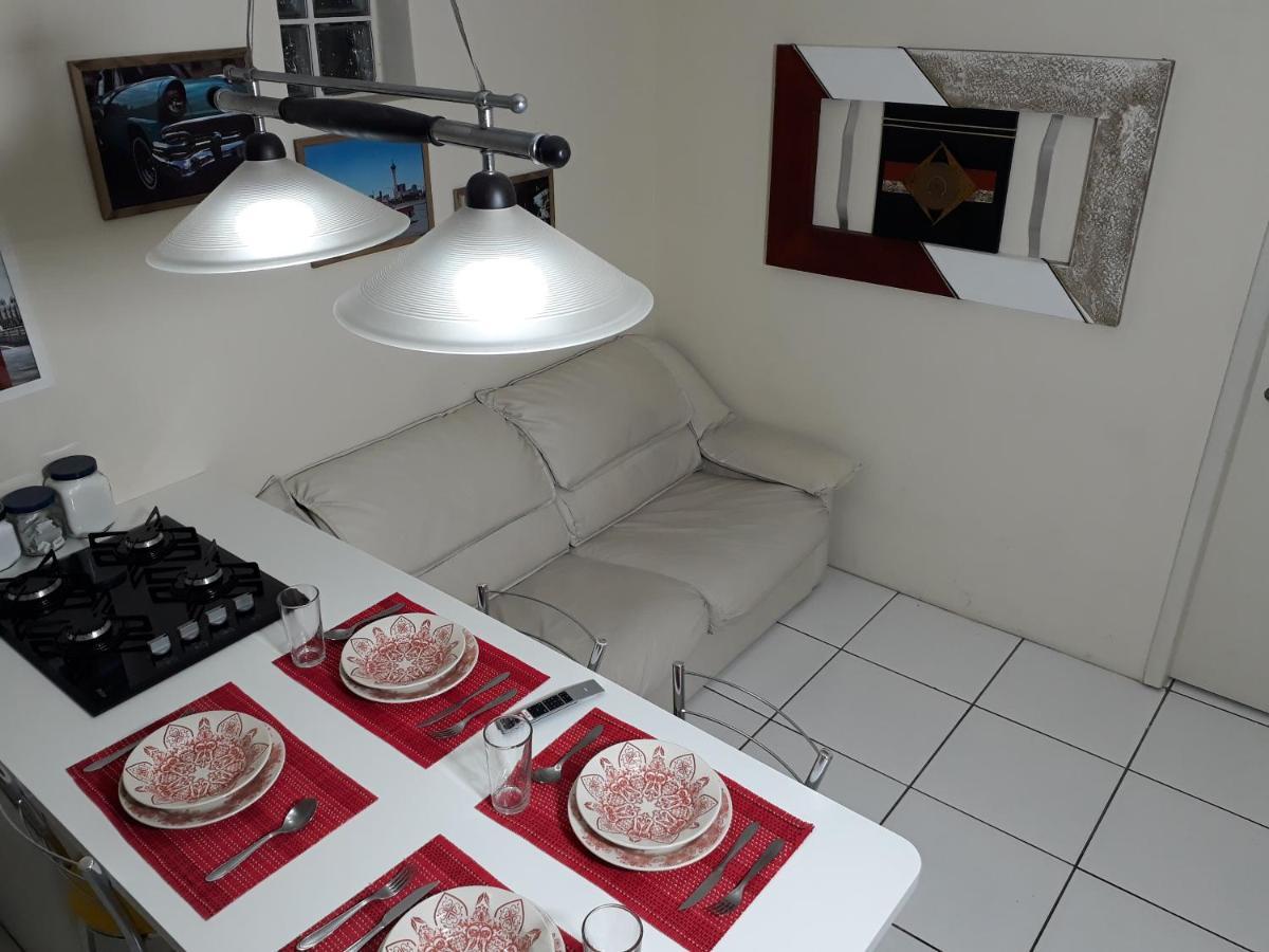 Apartamento Central Proximo A Rodoviaria E Faculdades 쿠리치바 외부 사진