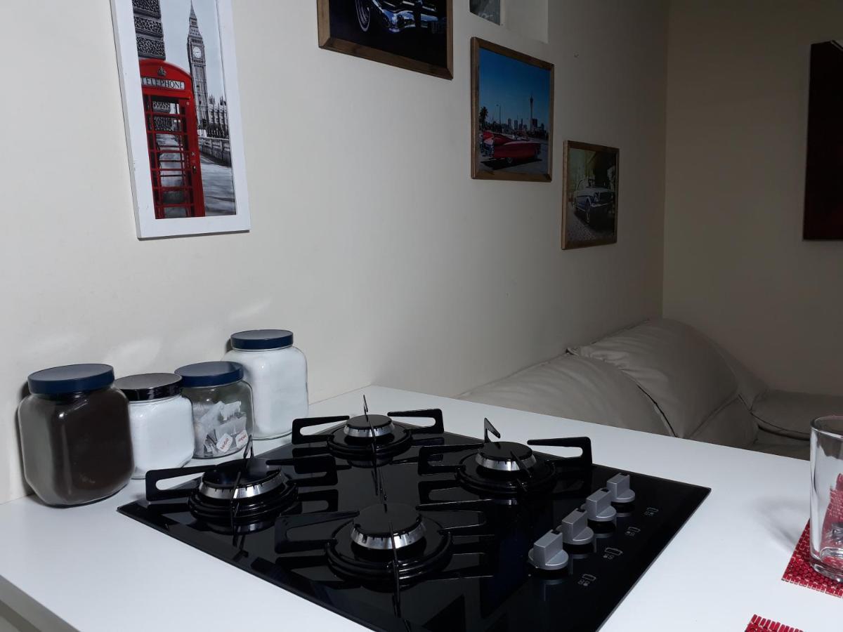 Apartamento Central Proximo A Rodoviaria E Faculdades 쿠리치바 외부 사진