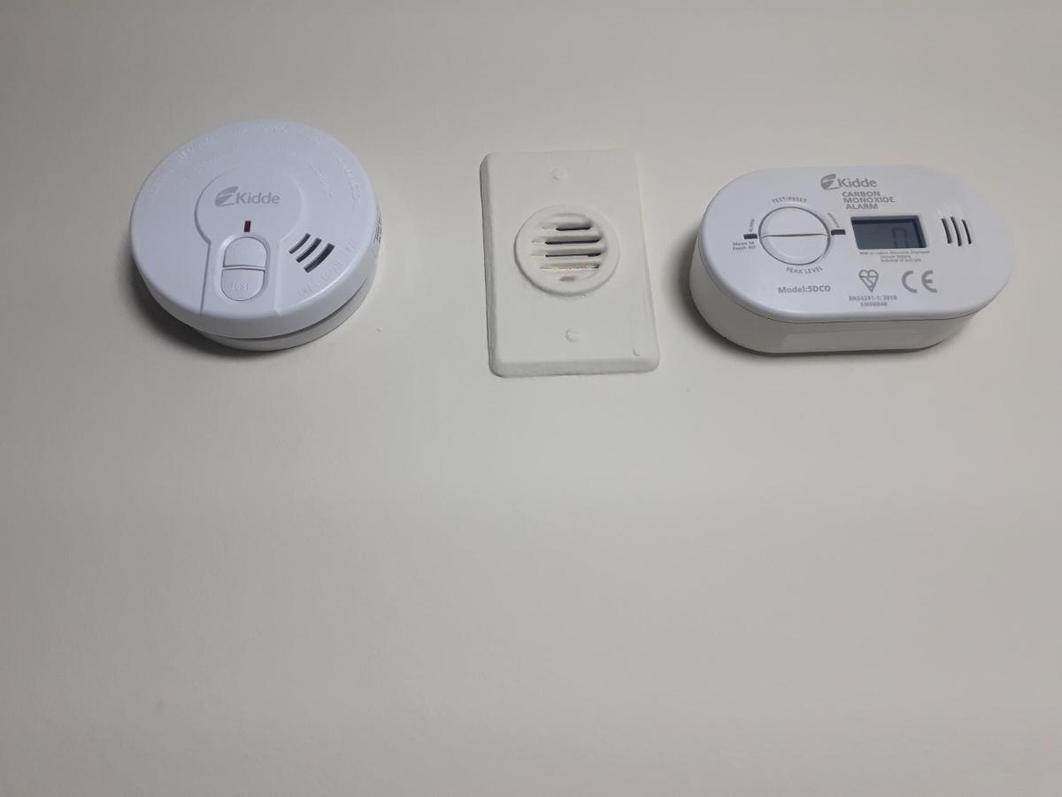 Apartamento Central Proximo A Rodoviaria E Faculdades 쿠리치바 외부 사진
