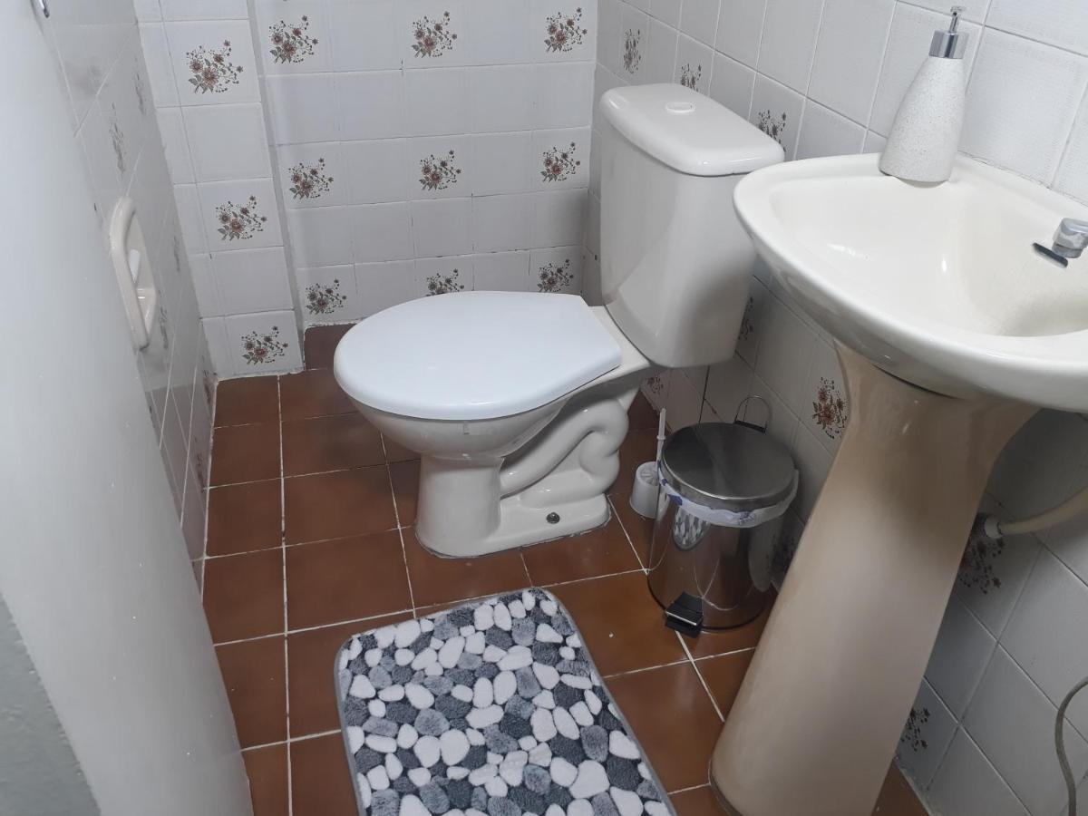 Apartamento Central Proximo A Rodoviaria E Faculdades 쿠리치바 외부 사진
