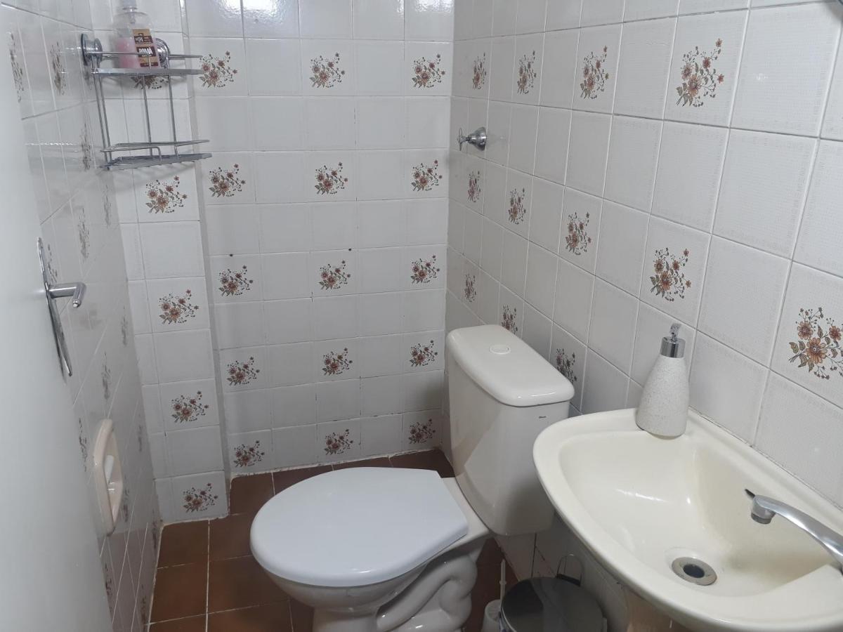 Apartamento Central Proximo A Rodoviaria E Faculdades 쿠리치바 외부 사진